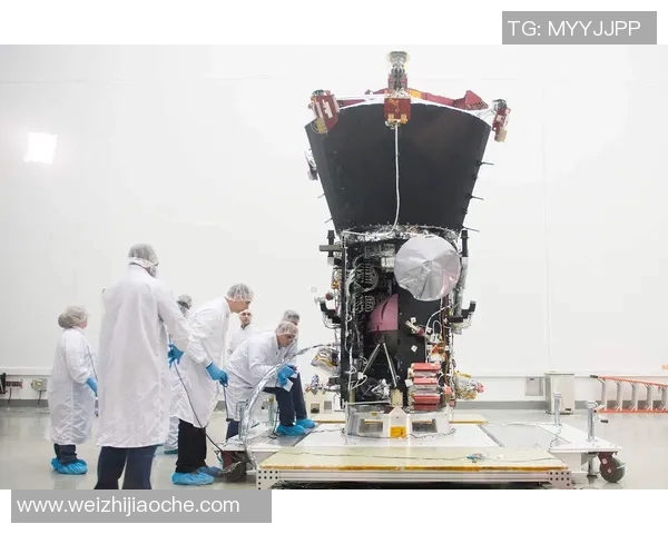 地球公转速度与帕克探测器防热盾：日冕层高温下太阳探测器的运动挑战